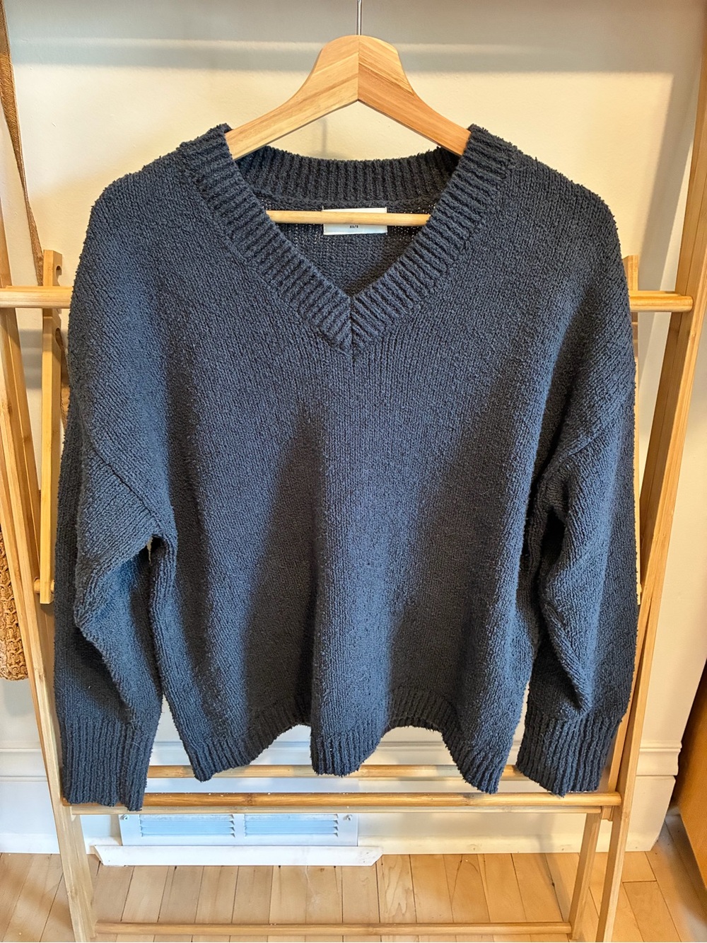 Curator SF Vera Sweater - Picture 2 of 4